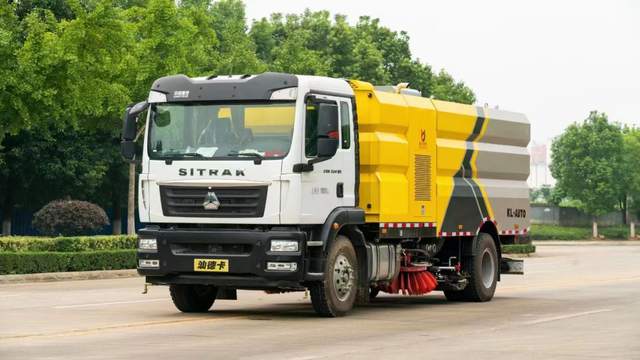 道路清掃ダスト真空スイーパー 4*2 タンクローリー